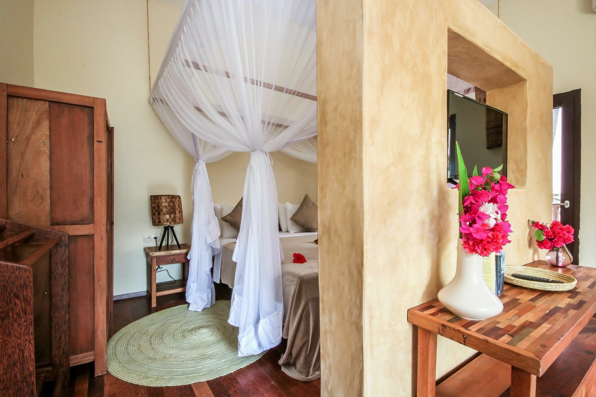 Willa Jambiani Villas